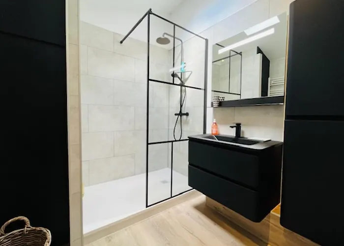 Sumptuous House With Pool