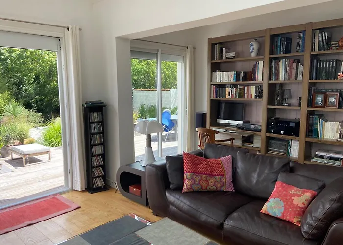 Sumptuous House With Pool *