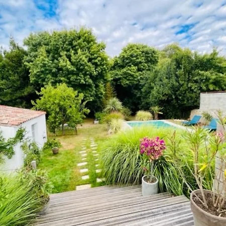 Semesterbostad Sumptuous House With Pool La Rochelle (Charente-Maritime)