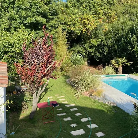 Сasa de vacaciones Sumptuous House With Pool